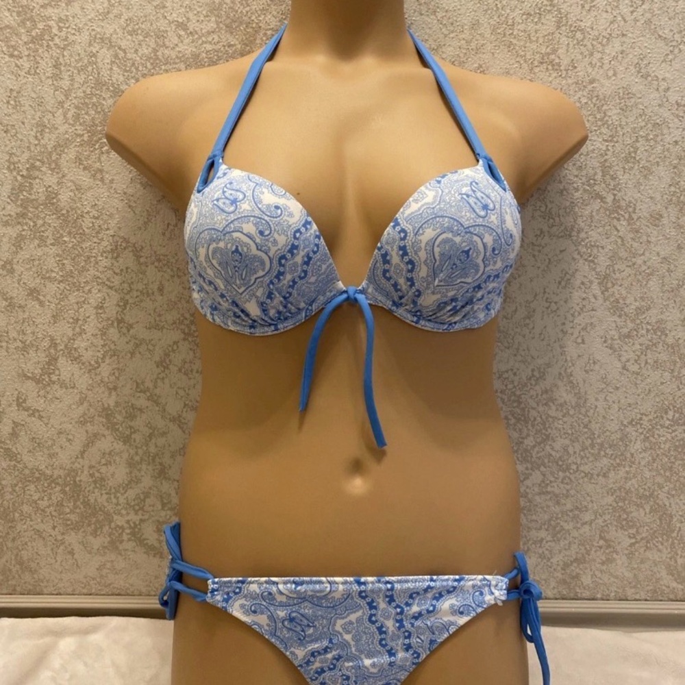 Victoria's Secret Blue and White Paisley Bombshell Bikini